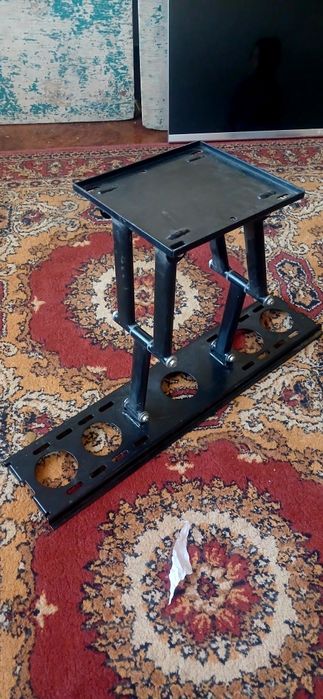 LG Телевизор с кранштейном lg