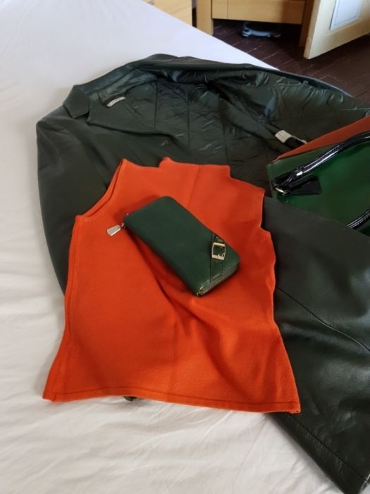 Haina piele verde, cu căptușeală matlasata, model deosebit