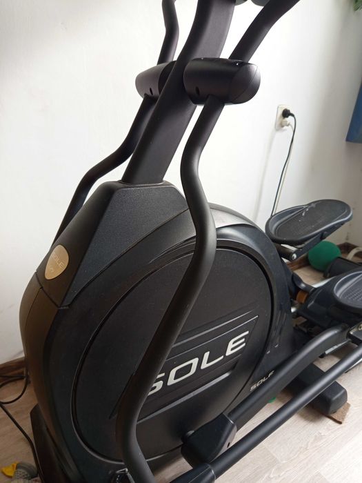 эллиптический тренажёр Sole E25