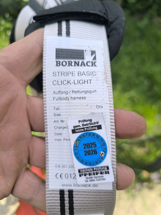 Сбруя за предпазване от падане Bornack STRIPE basic click light alu V-Protect