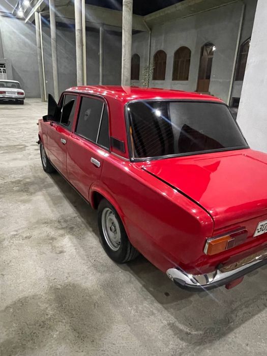 Srochna jiguli 21011 sotiladi