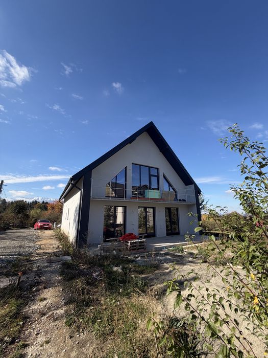Casa noua in Bran Poarta