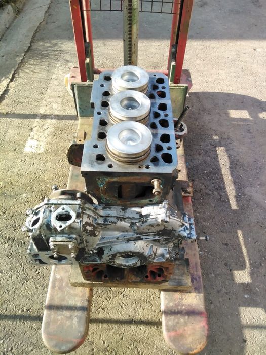 Motor tractor universal 483