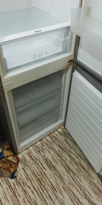 Vand frigider functional