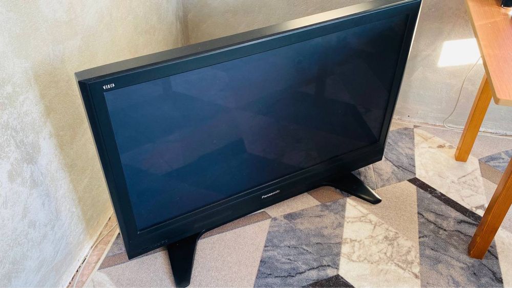 Продам телевизор Панасоник