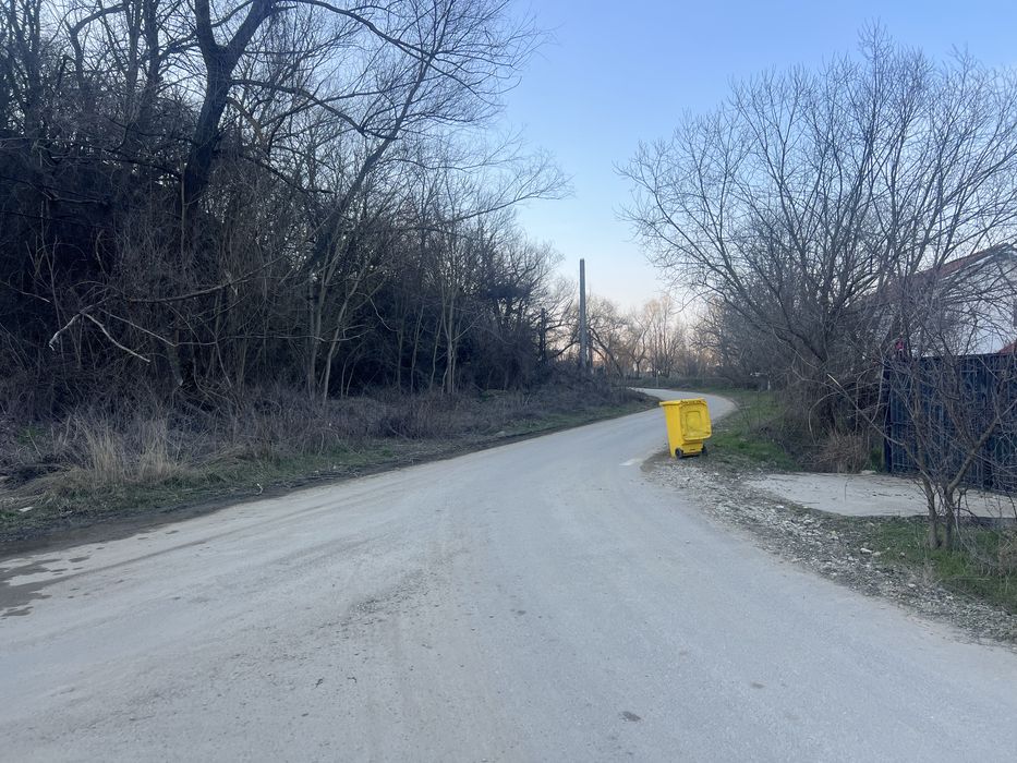 Vand teren 1.090 mp - Leamna de jos / Craiova , teren lipit de padure!