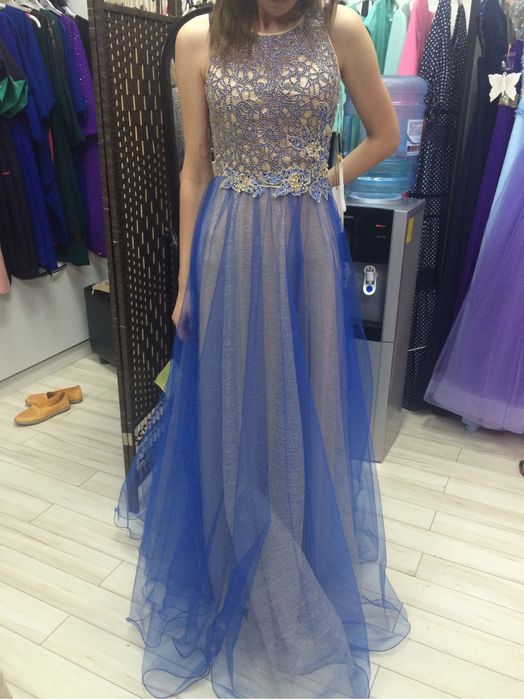 вечерное платье