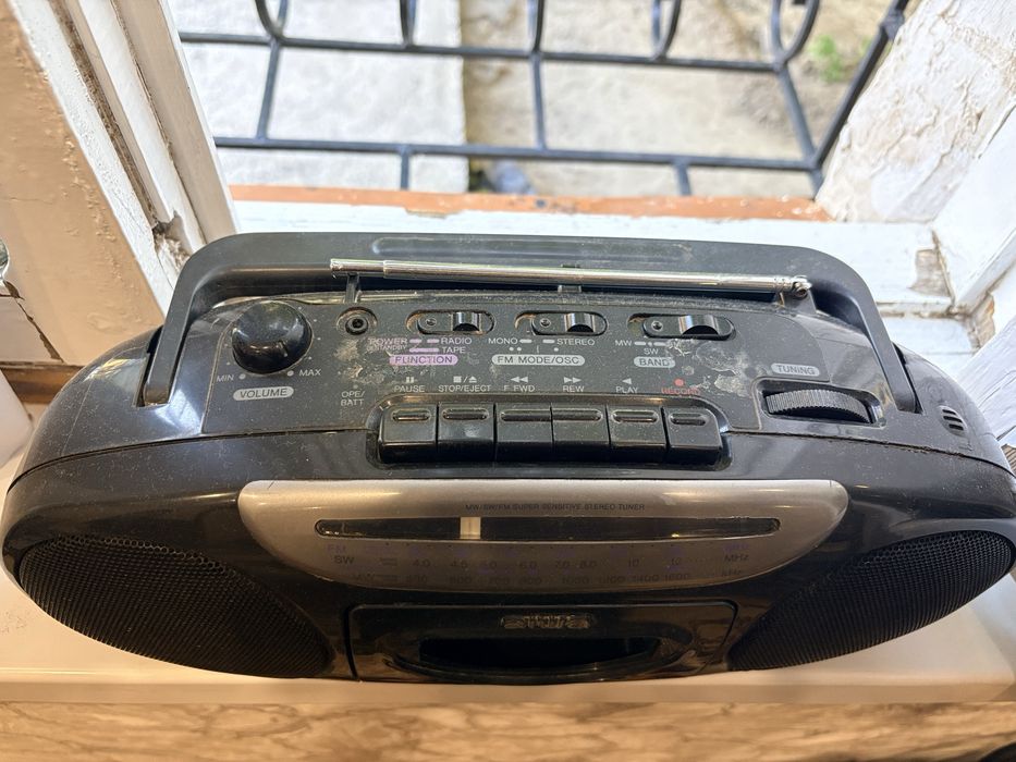 Магнитофон Aiwa Японского производства
