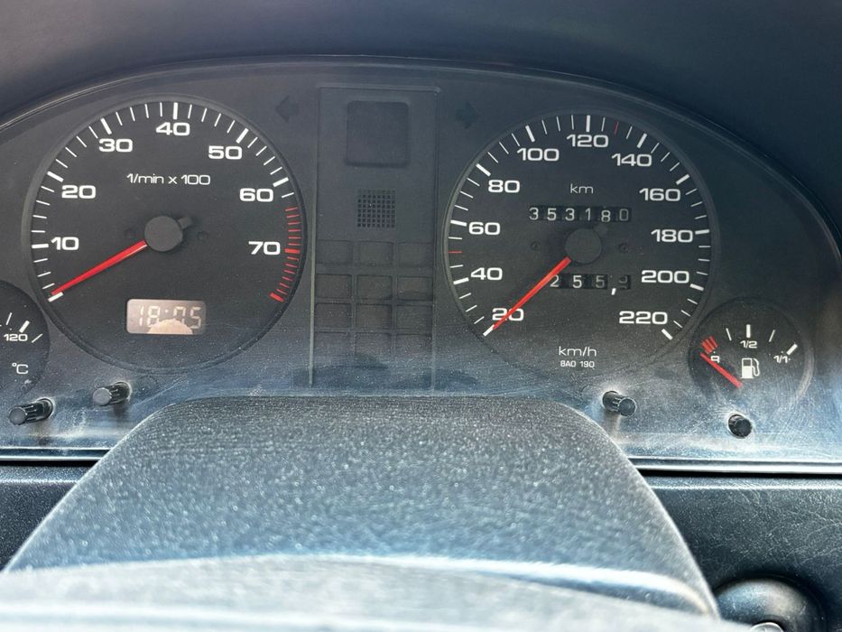 Продам Audi 80 b4