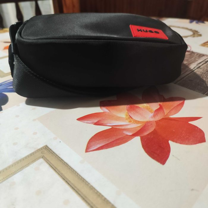 Оригинална мъжка чанта за през рамо HUGO BOSS Ethon (ново)