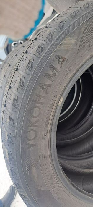 Продам резину 215/60 на 17