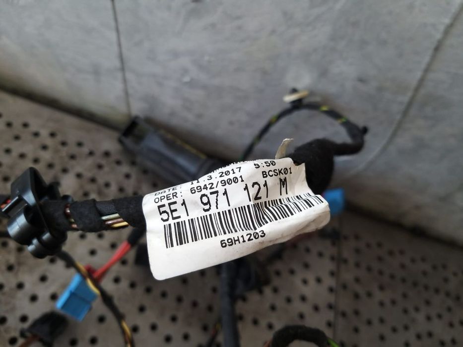 Cablaj instalatie electrica usa dreapta fata skoda octavia 3 5e 5e1971121m