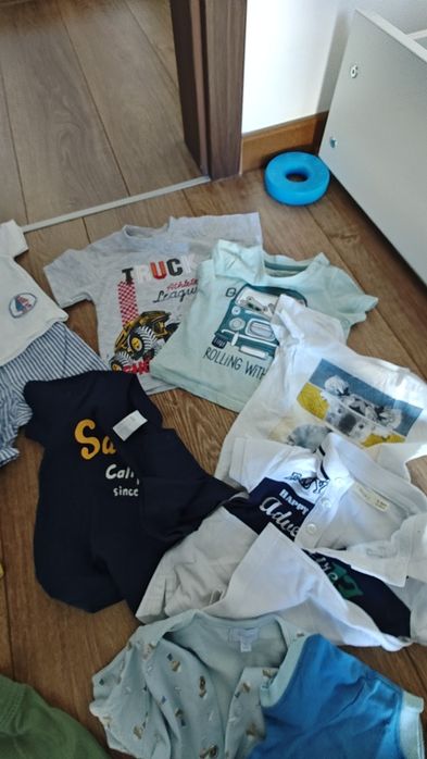 Lot body tricou pantaloni maneca scurta mărime 68