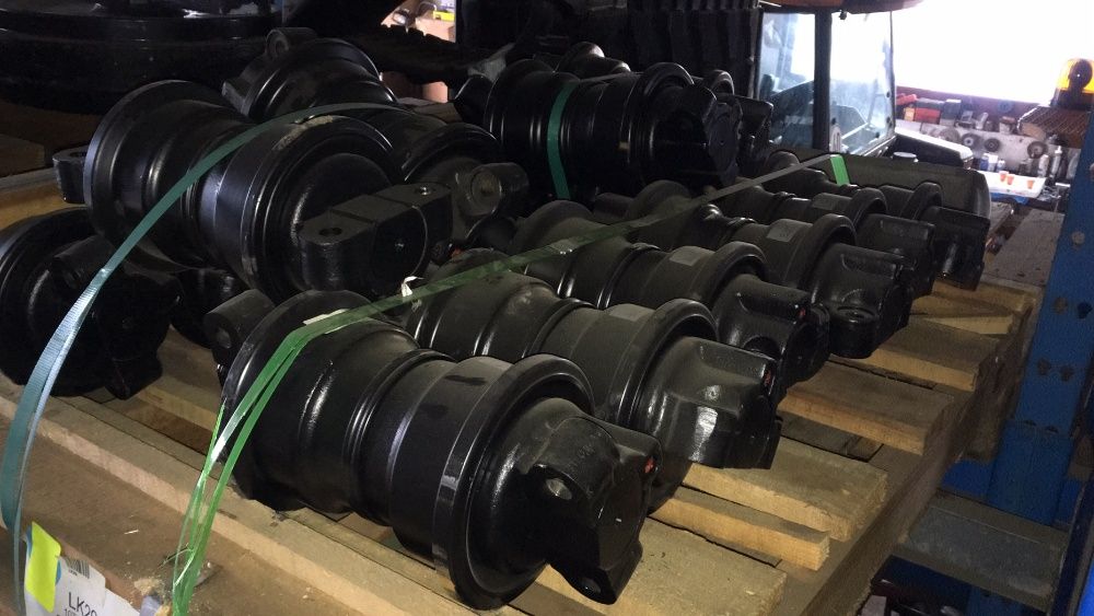 Piese Excavator Volvo EC 210 - EC 290 pe stoc lant, role, senila