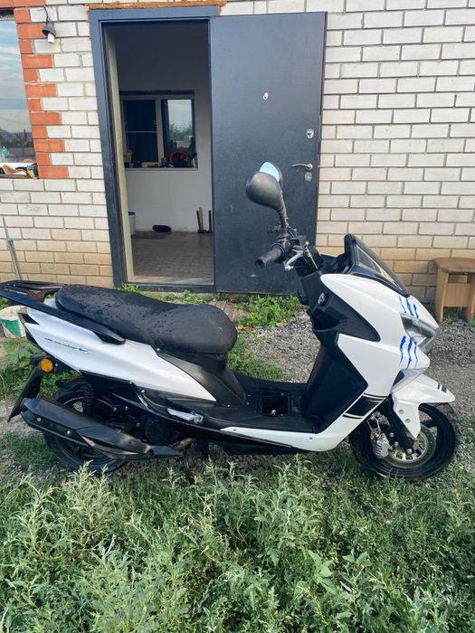 Продам скутер макси