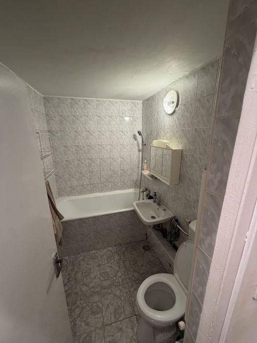 Închiriez apartament 3 camere decomandat – spațios și complet utilat