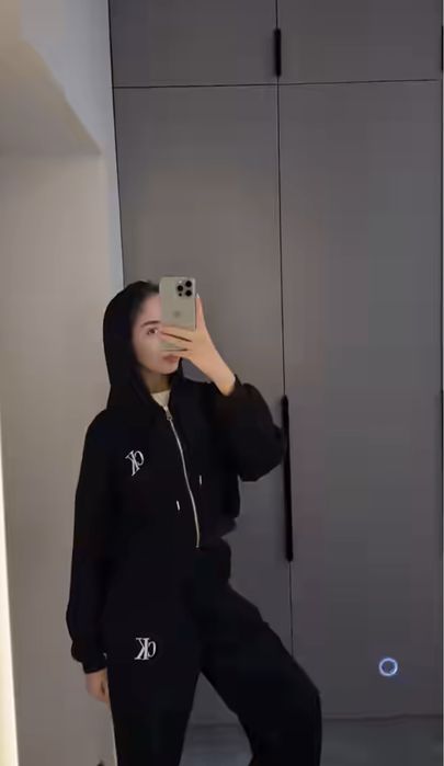 продам спортивный костюм