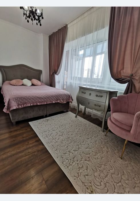 Apartament 3 camere str 9 Mai, parcul Catedralei