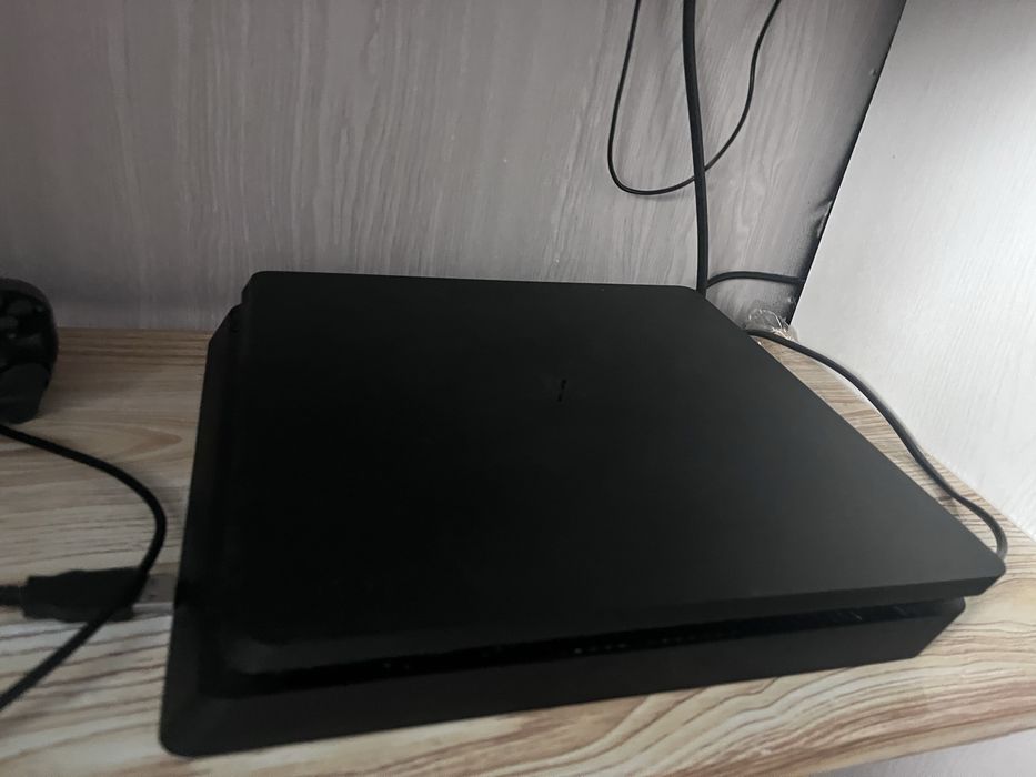 продам пс4 слим