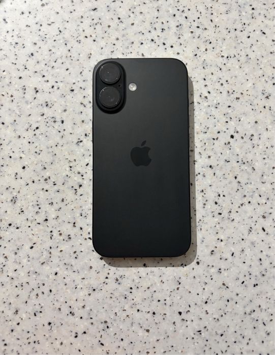 Продам айфон 16 айклауд заблокирован