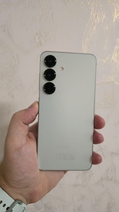 Продаётся Samsung galaxy S 25 12/256