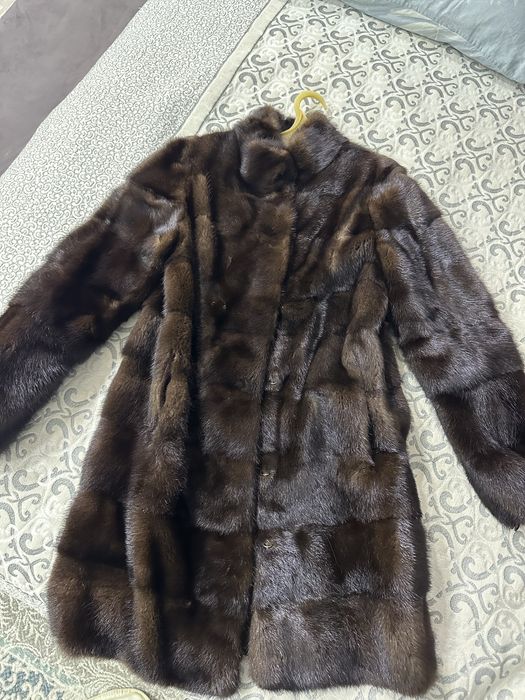 Продам норковую шубу