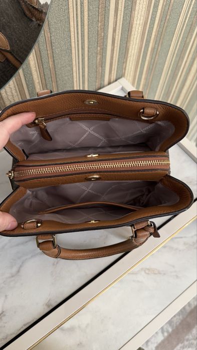 Продается сумка Michael kors оригинал