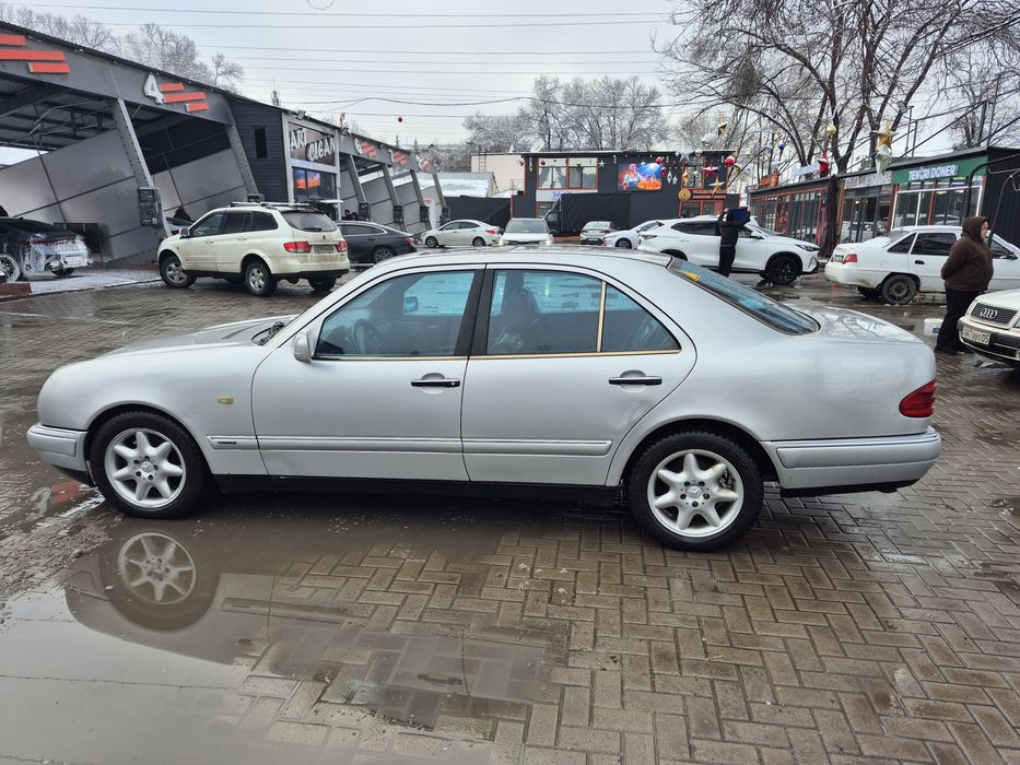 Мерседес-бенц w210