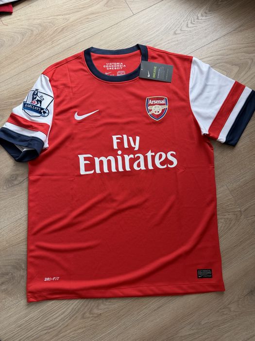 Tricou de fotbal nike 2012 Arsenal FC Arteta 8 marime M nou