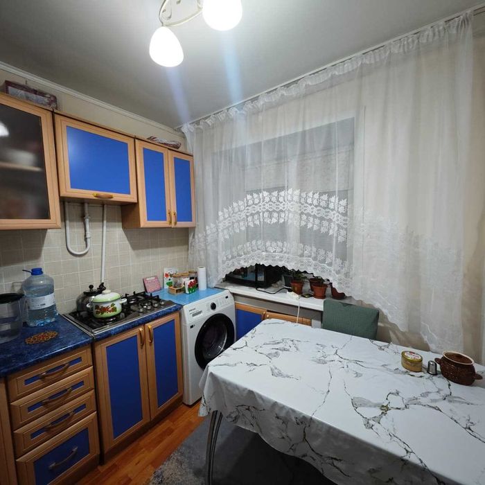 Продам 2 комнатную квартиру