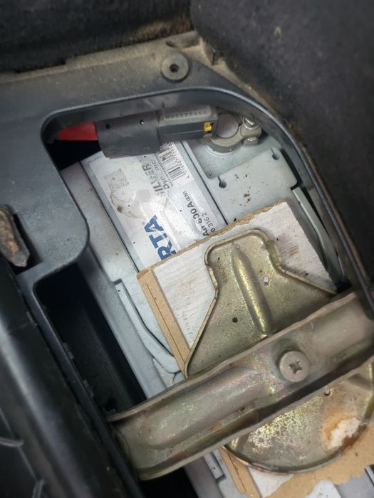 BMW e46 touring combi  320d  defect pompa injectie