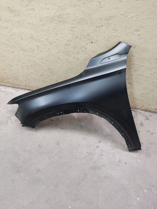 Крыло L. Geely Monjaro.