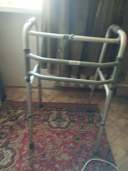 Ходунки для взрослых