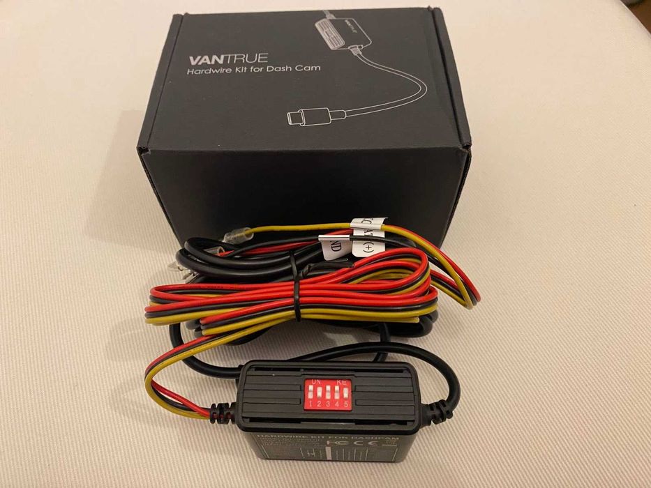 Видеорегистратор VANTRUE S1 Pro Max с управление и окабеляване