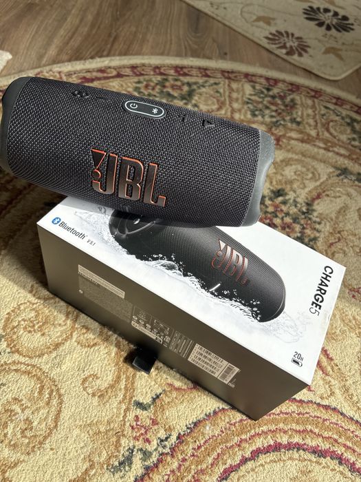 Vand boxa jbl charge 5