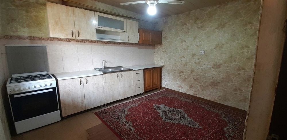 12sotxli xovlining yarimi sotiladi. Srochniy sotiladi