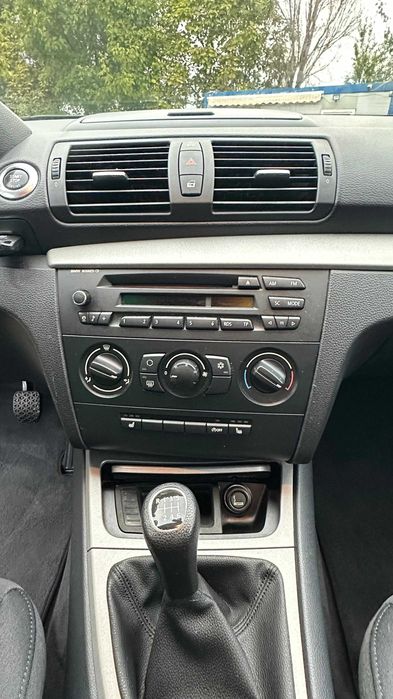 BMW Seria 1 2009 — imagine 5