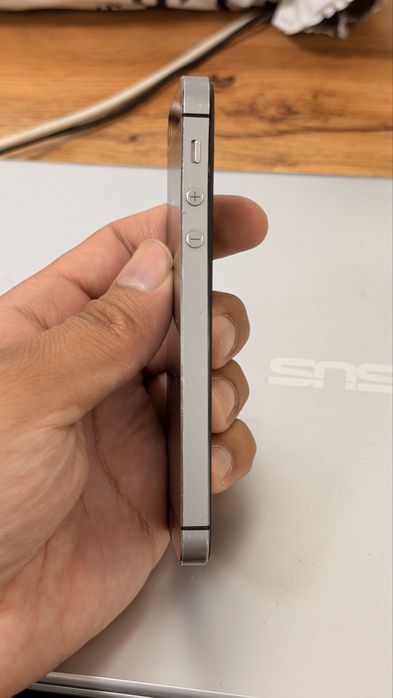 Iphone 5s black Б У