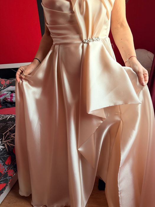 Официална рокля/бална рокля