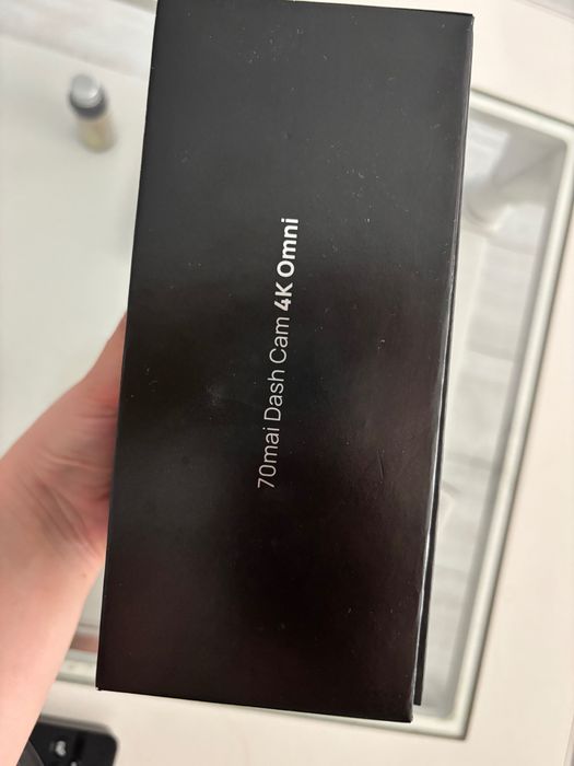 Vând camera auto NOUA