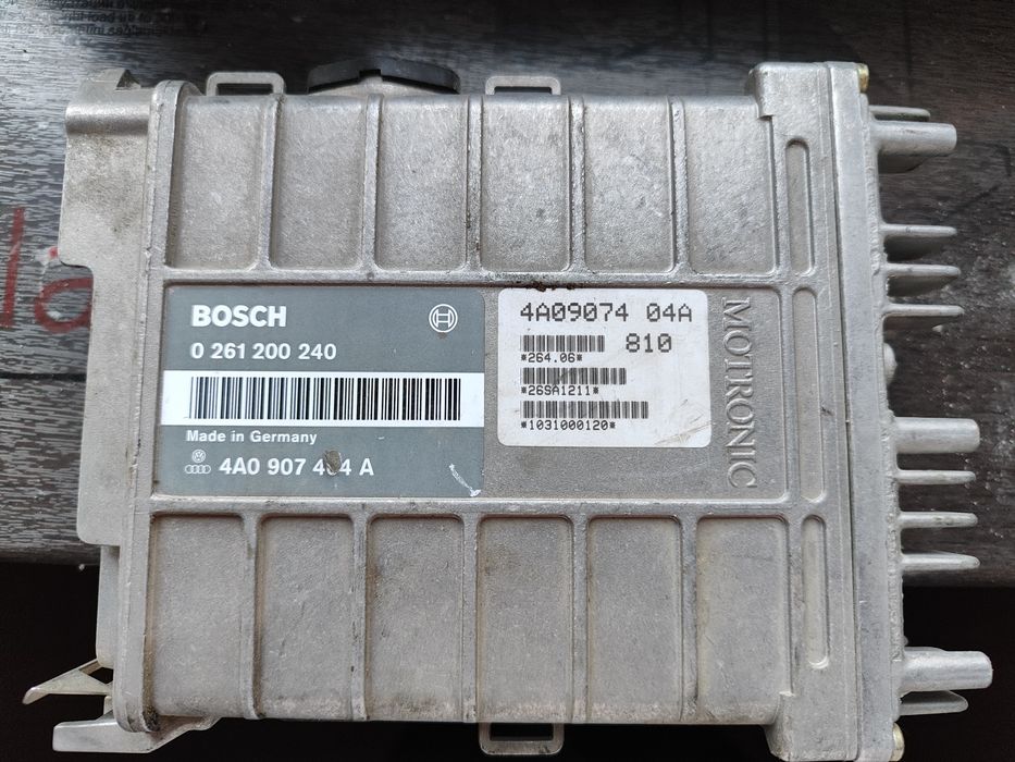 Запчасть ауди 100