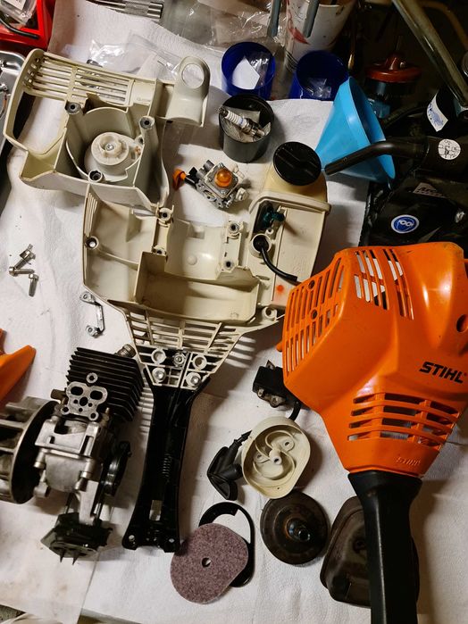 Reparatii drujbe, masini de tuns iarba, trimmere, motosape etc.