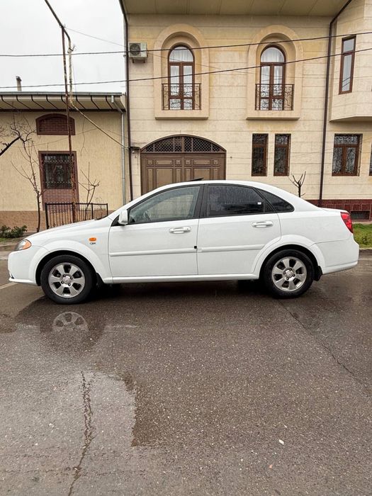 Jentra.                                                         Jentra