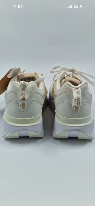 Кроссовки Nike новые