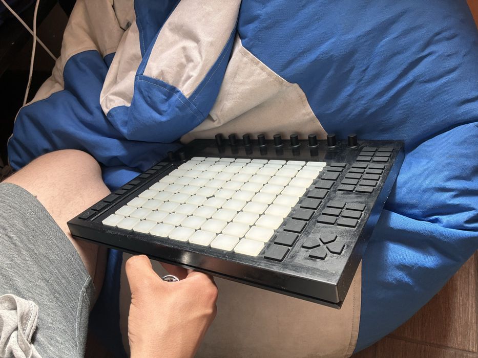 Ableton push 1 контролер