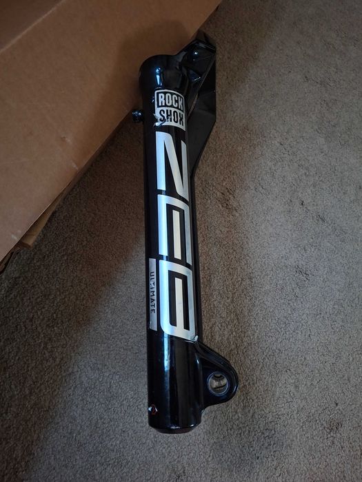 Lower Furcă Rockshox Zeb Ultimate Charger 3 ( Megre pentru orice zeb )