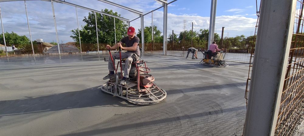 Elicopterizare beton cu Cuart , Șapa din beton industriala, Periat