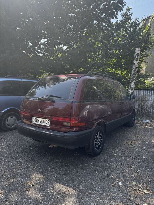 Авто в аренду Toyota Previa
