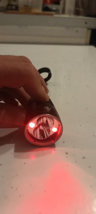 Lanterna tactica Nitecore Chameleon CU 6