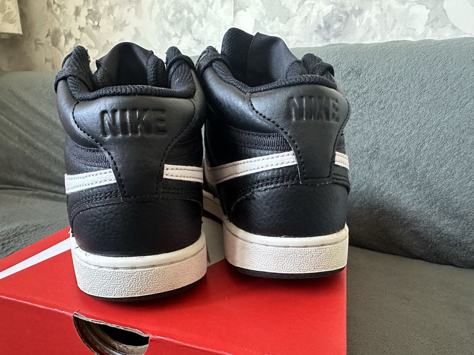 Nike court vision маратонки